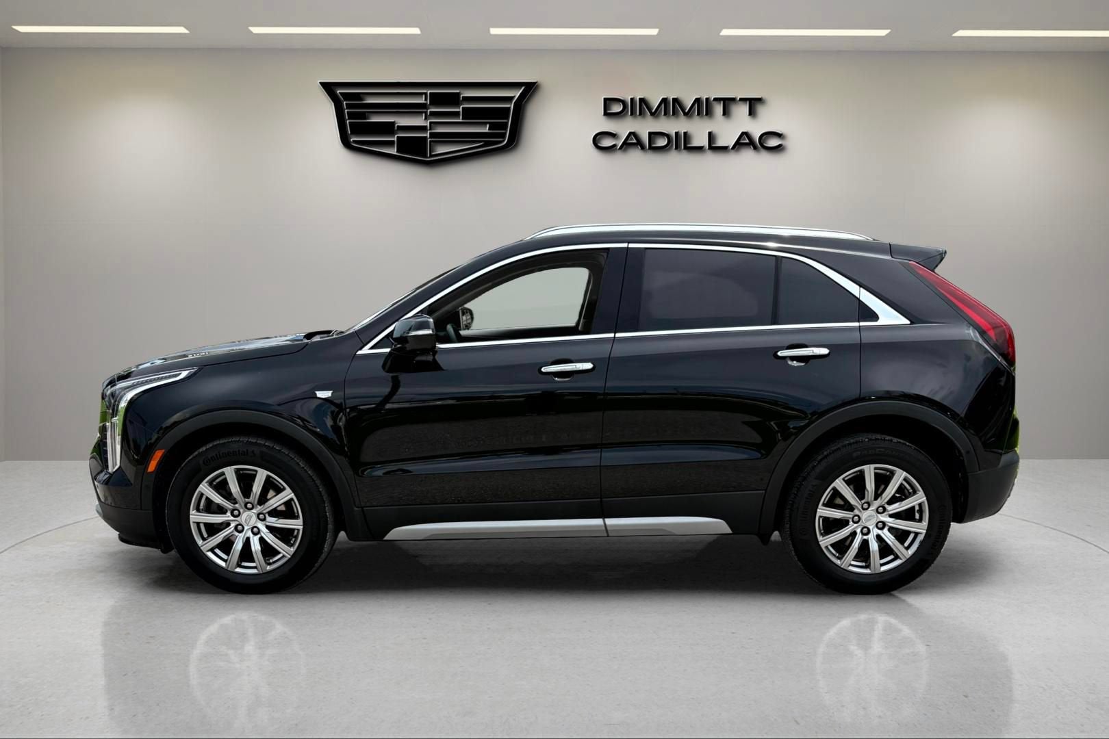 2023 Cadillac XT4 FWD Premium Luxury