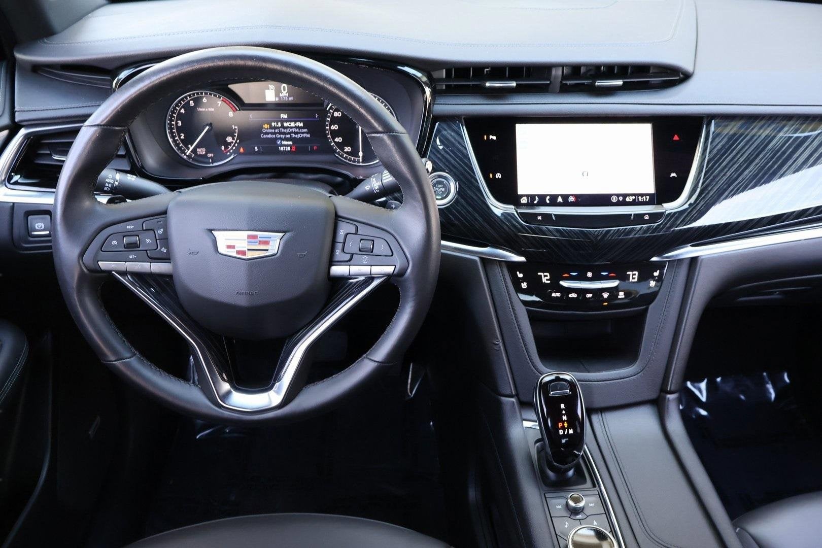 2025 Cadillac XT6 Premium Luxury