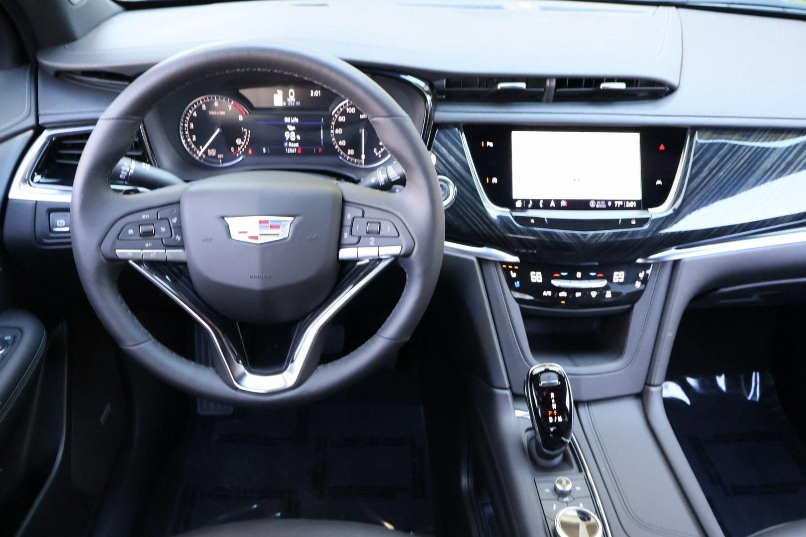 2025 Cadillac XT6 Premium Luxury