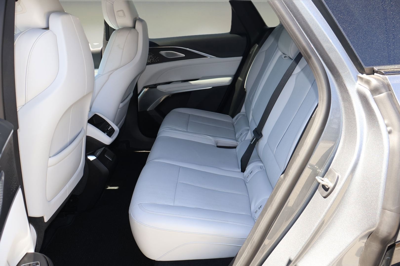 2023 Cadillac LYRIQ Luxury