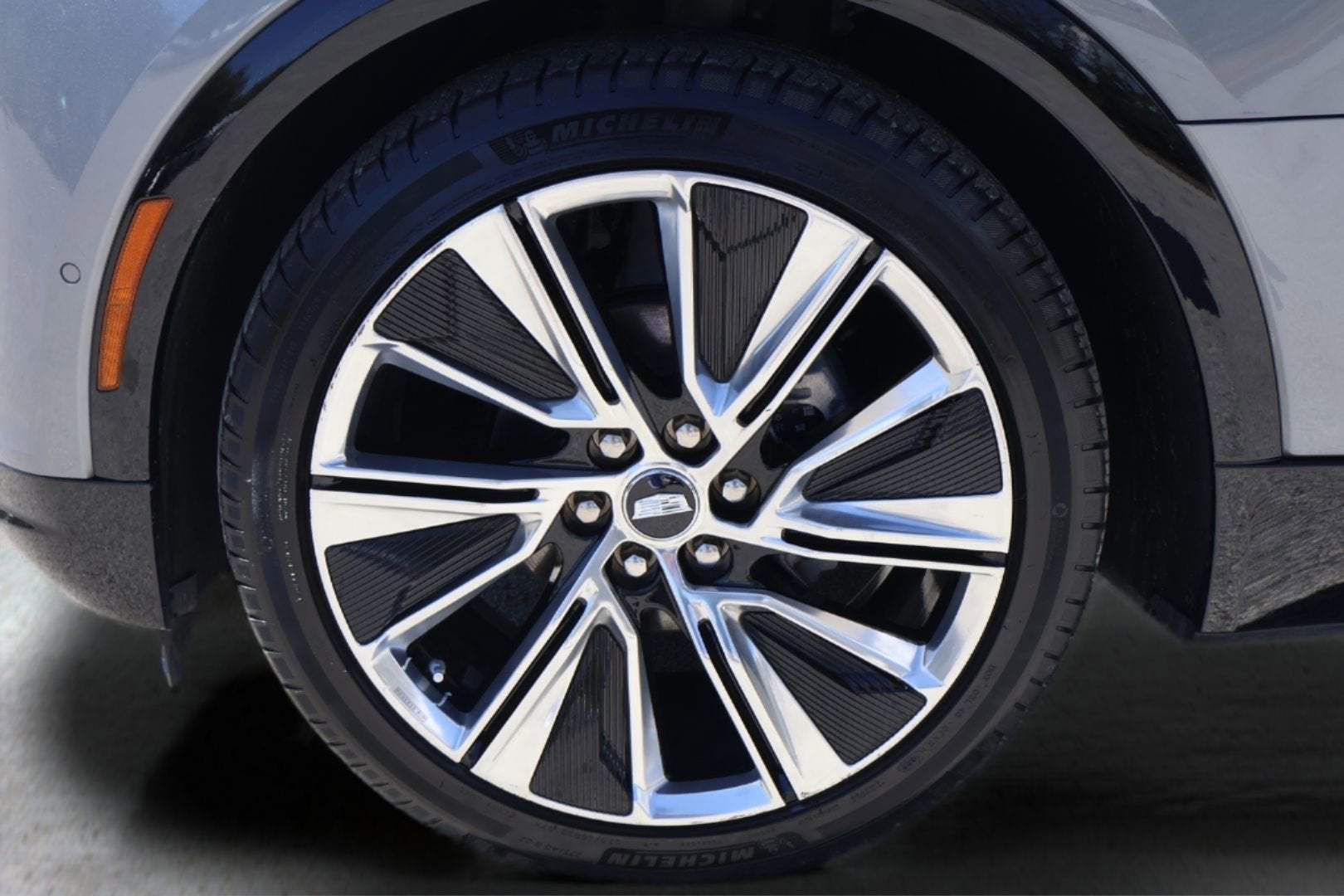 2023 Cadillac LYRIQ Luxury