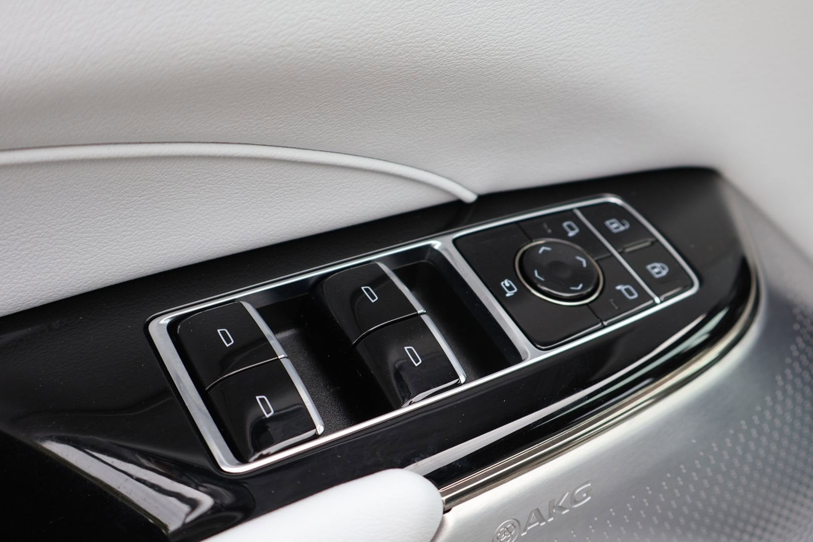2023 Cadillac LYRIQ Luxury