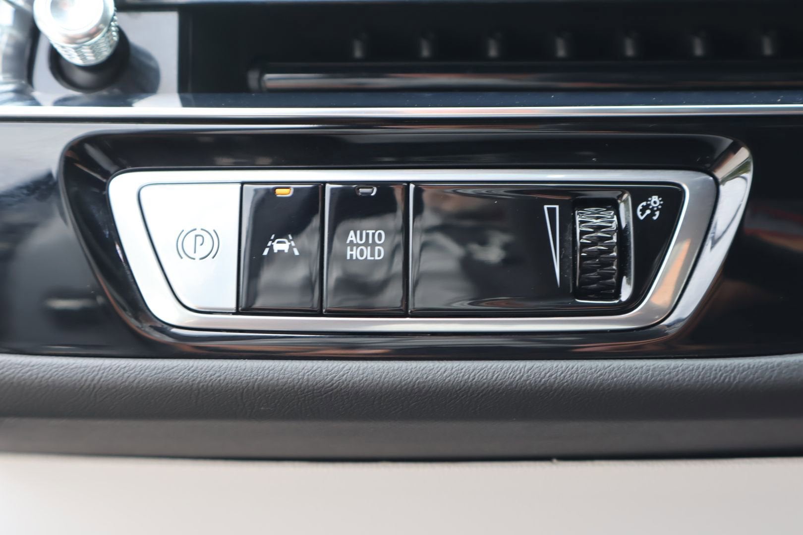 2023 Cadillac LYRIQ Luxury