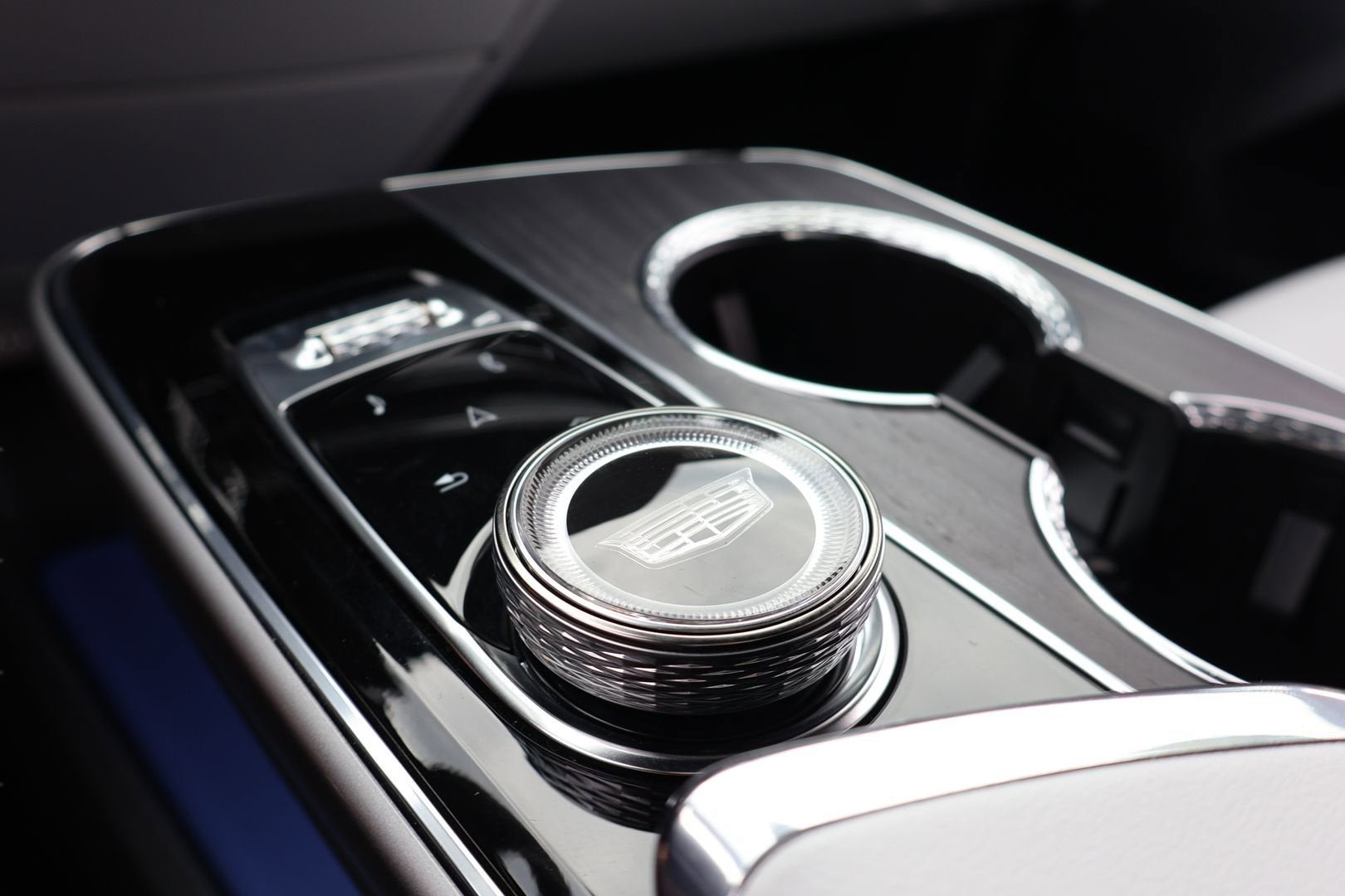 2023 Cadillac LYRIQ Luxury