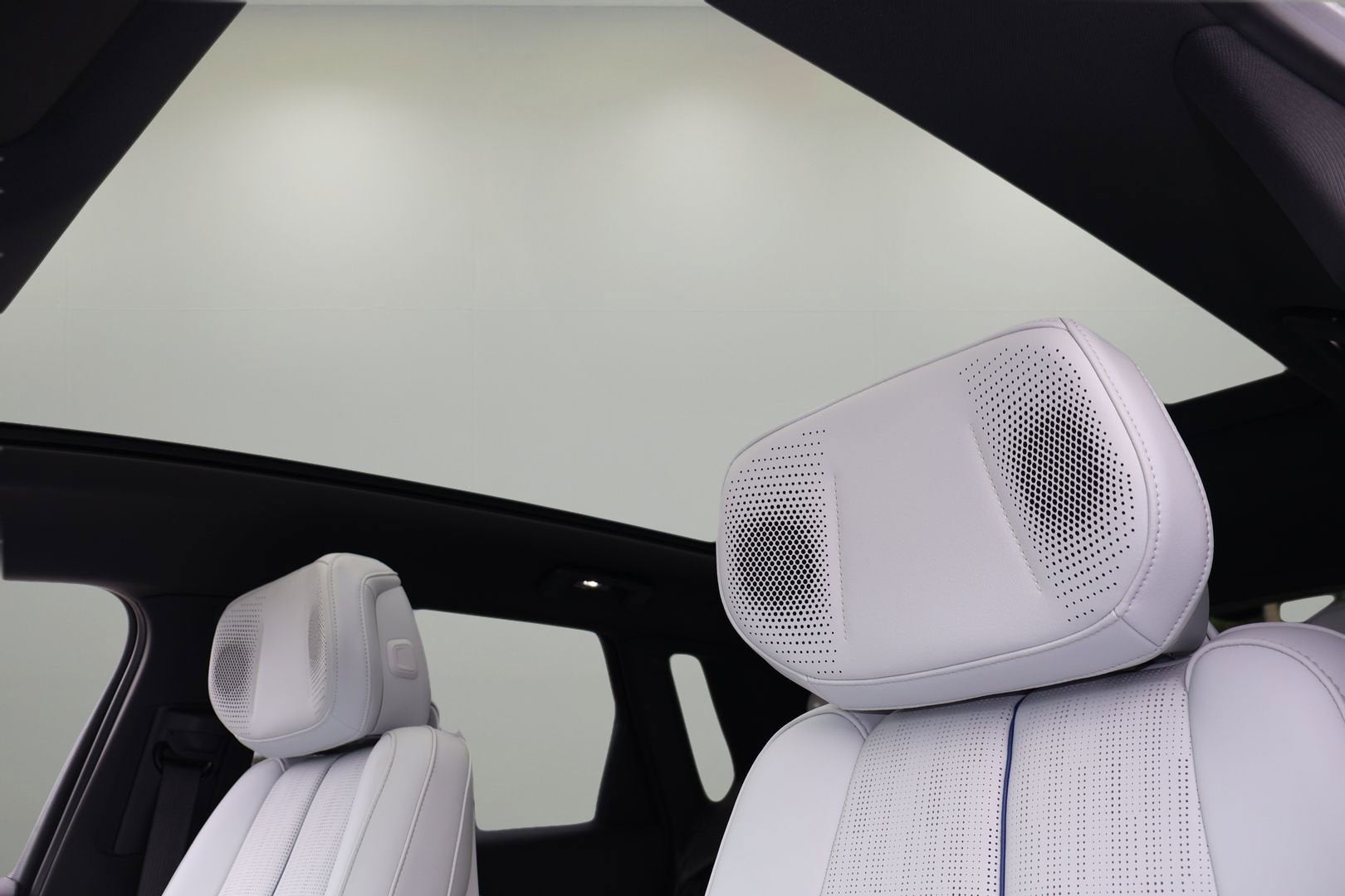 2023 Cadillac LYRIQ Luxury