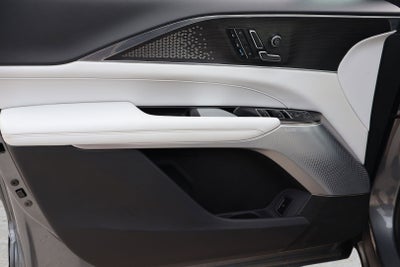 2023 Cadillac LYRIQ Luxury