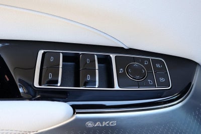 2023 Cadillac LYRIQ Luxury