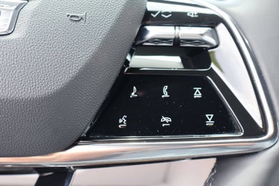 2023 Cadillac LYRIQ Luxury
