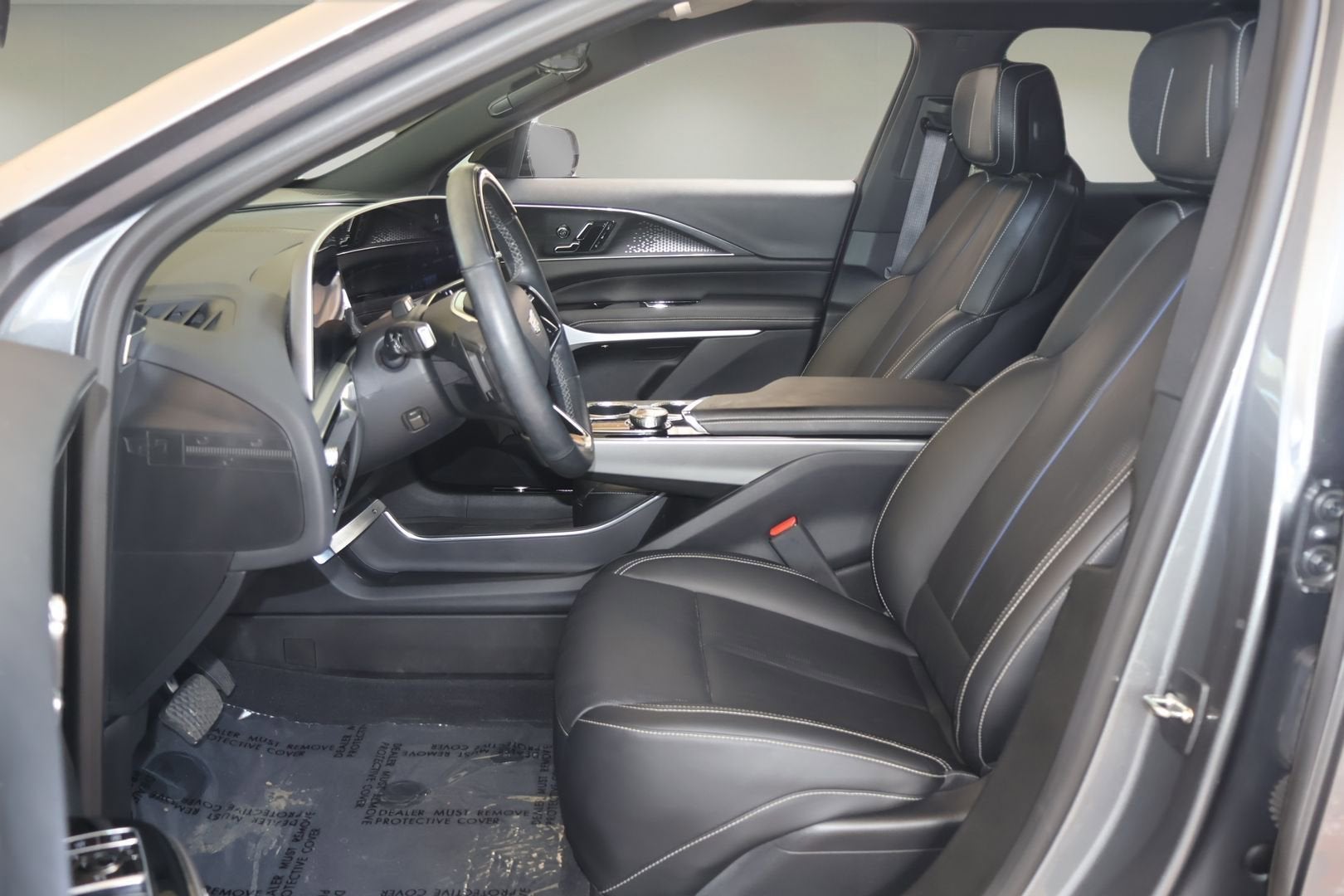 2023 Cadillac LYRIQ Luxury