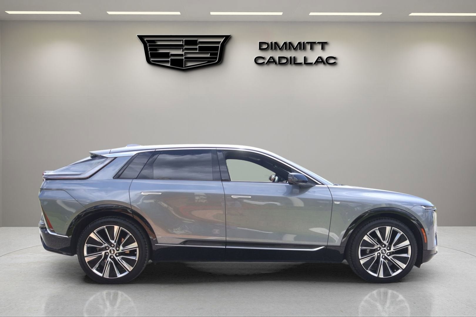 2023 Cadillac LYRIQ Luxury