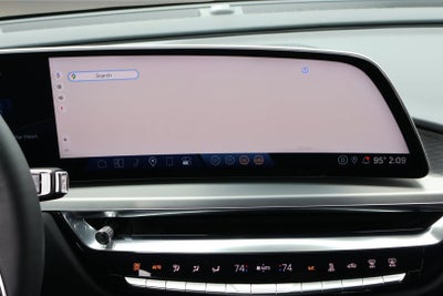 2024 Cadillac LYRIQ Luxury 3