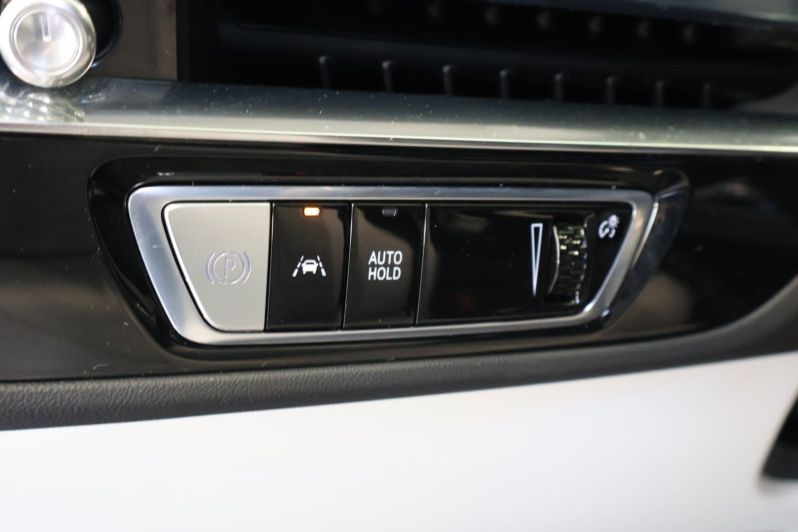 2024 Cadillac LYRIQ Sport 1