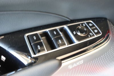 2024 Cadillac LYRIQ Sport 2