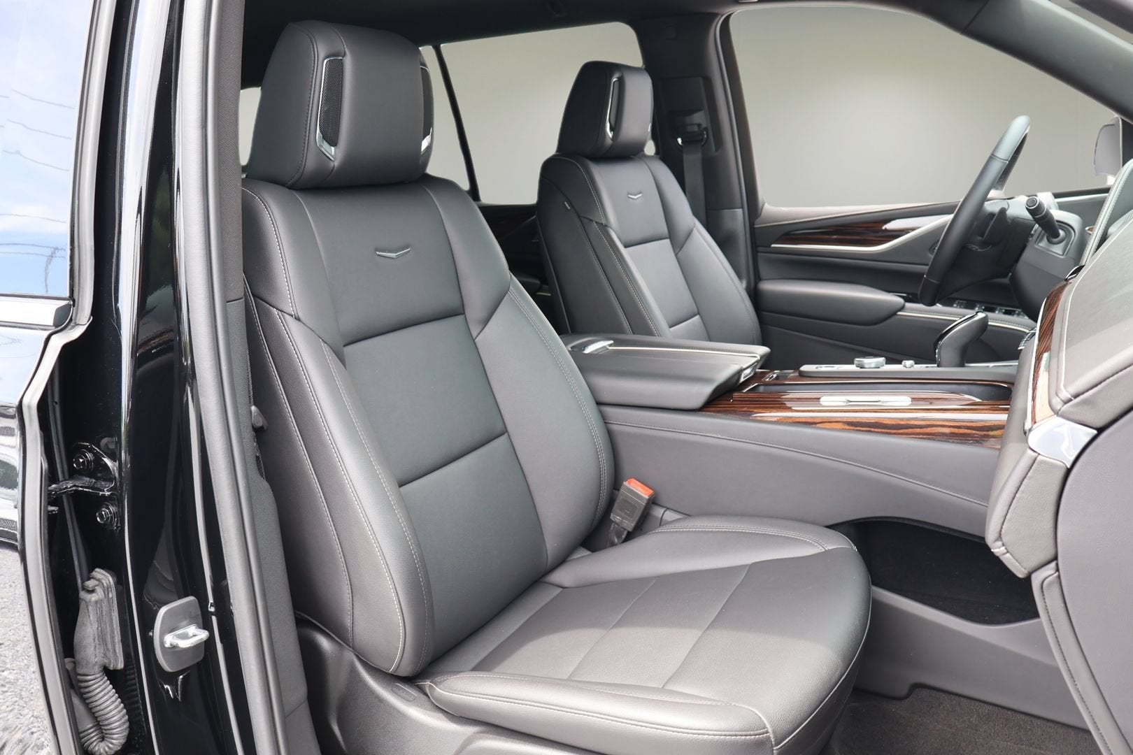 2022 Cadillac Escalade Luxury