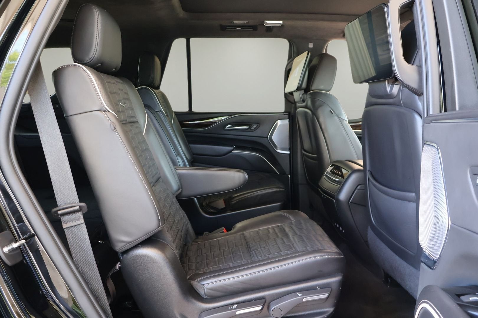 2022 Cadillac Escalade Sport Platinum