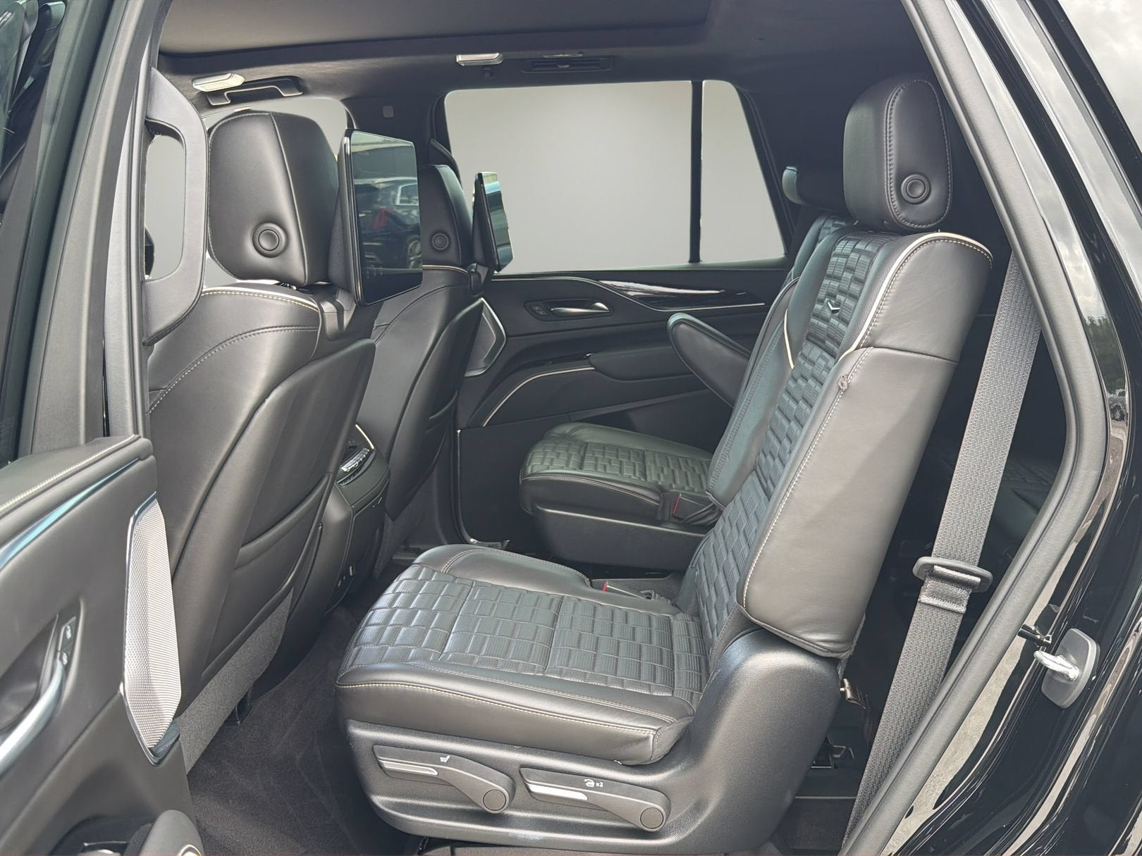 2023 Cadillac Escalade AWD V-Series