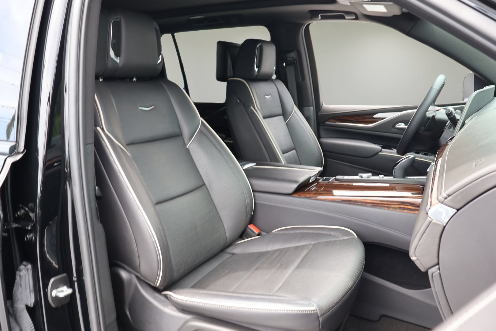 2024 Cadillac Escalade ESV Premium Luxury