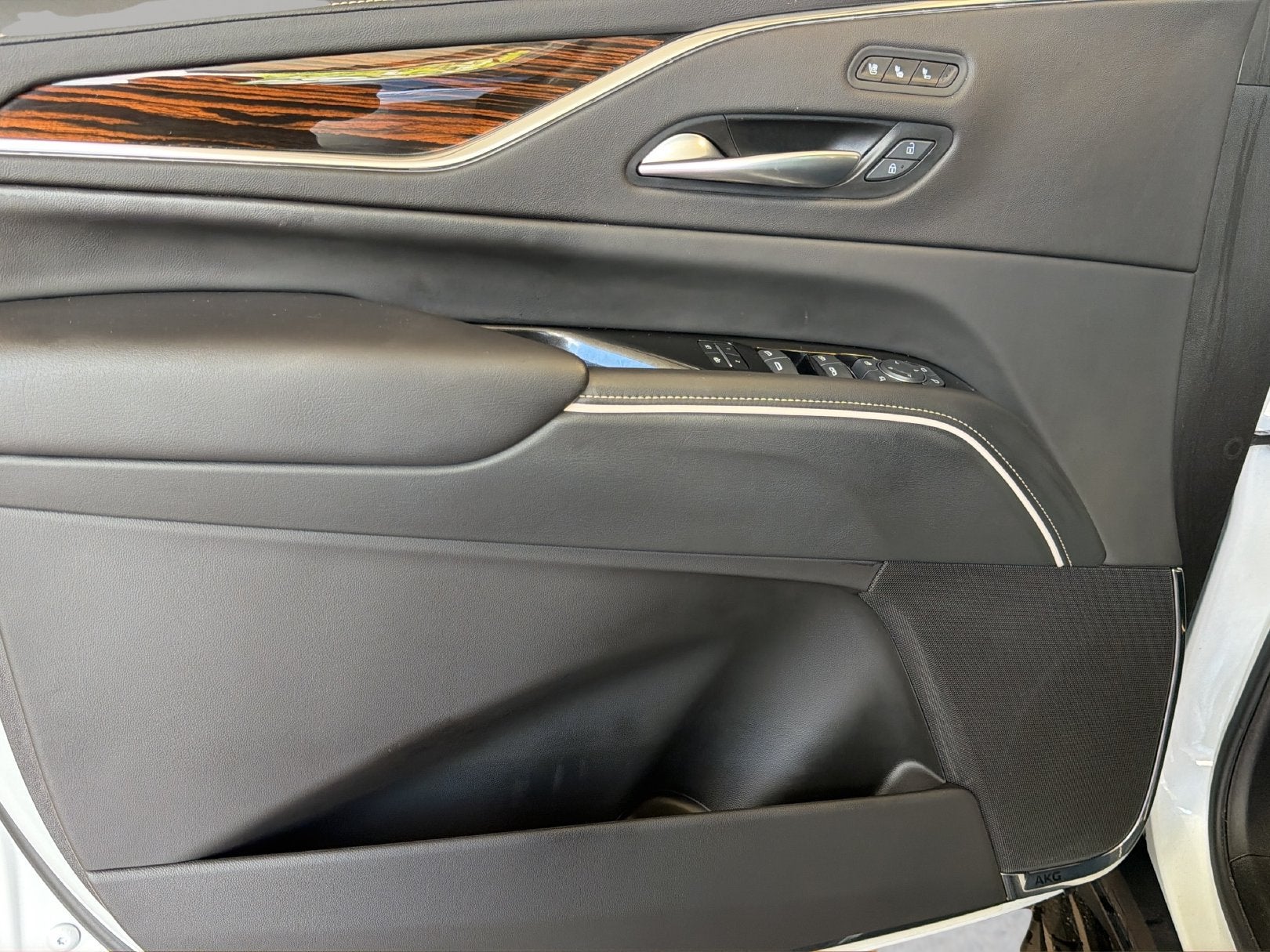 2023 Cadillac Escalade ESV 4WD Premium Luxury