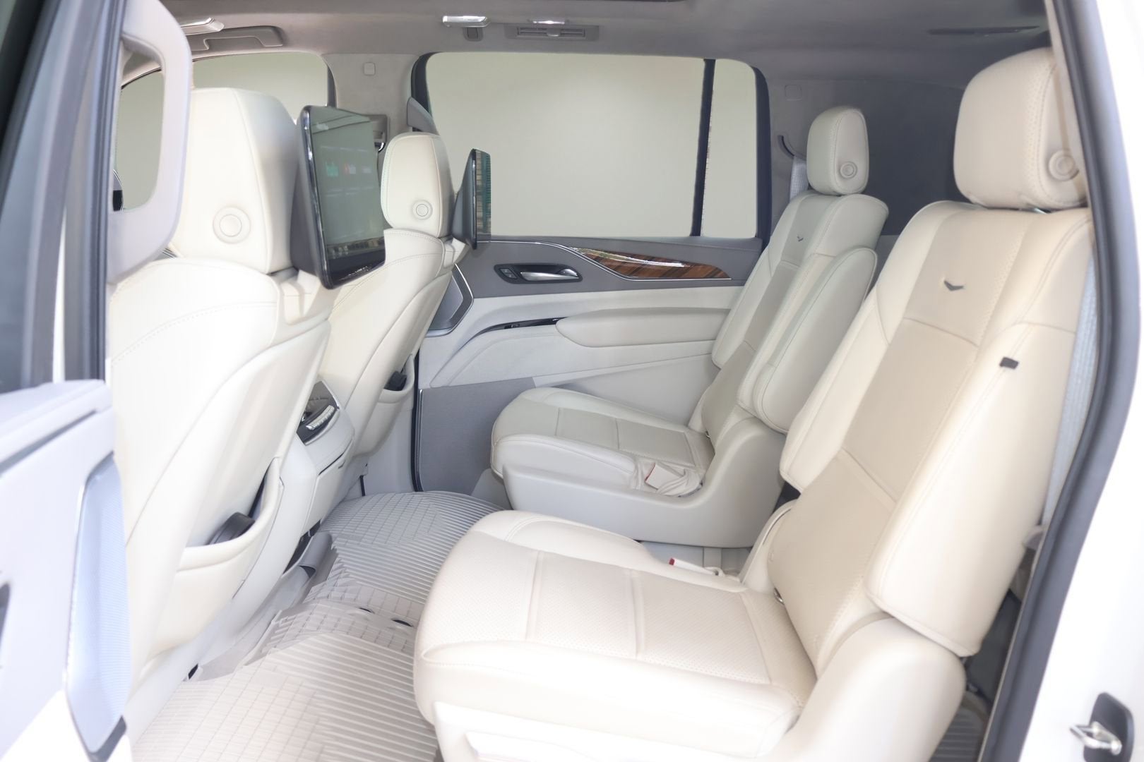 2022 Cadillac Escalade ESV Premium Luxury Platinum