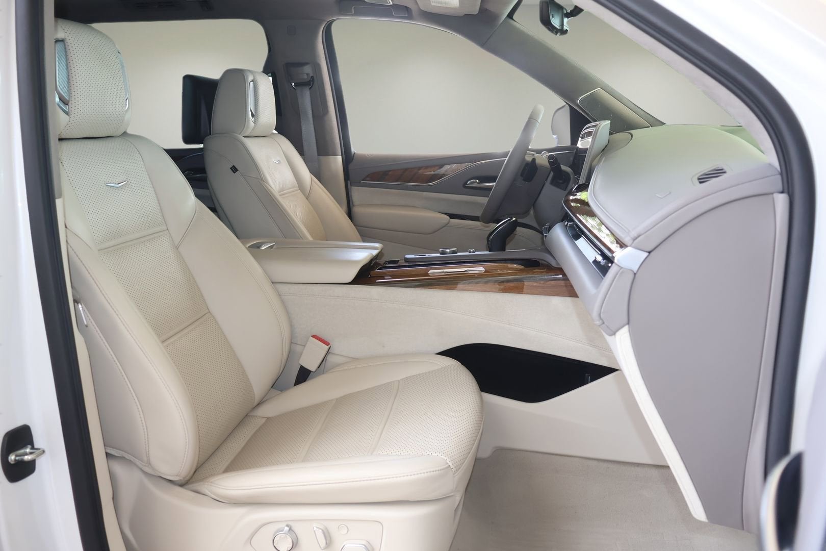 2022 Cadillac Escalade ESV Premium Luxury Platinum