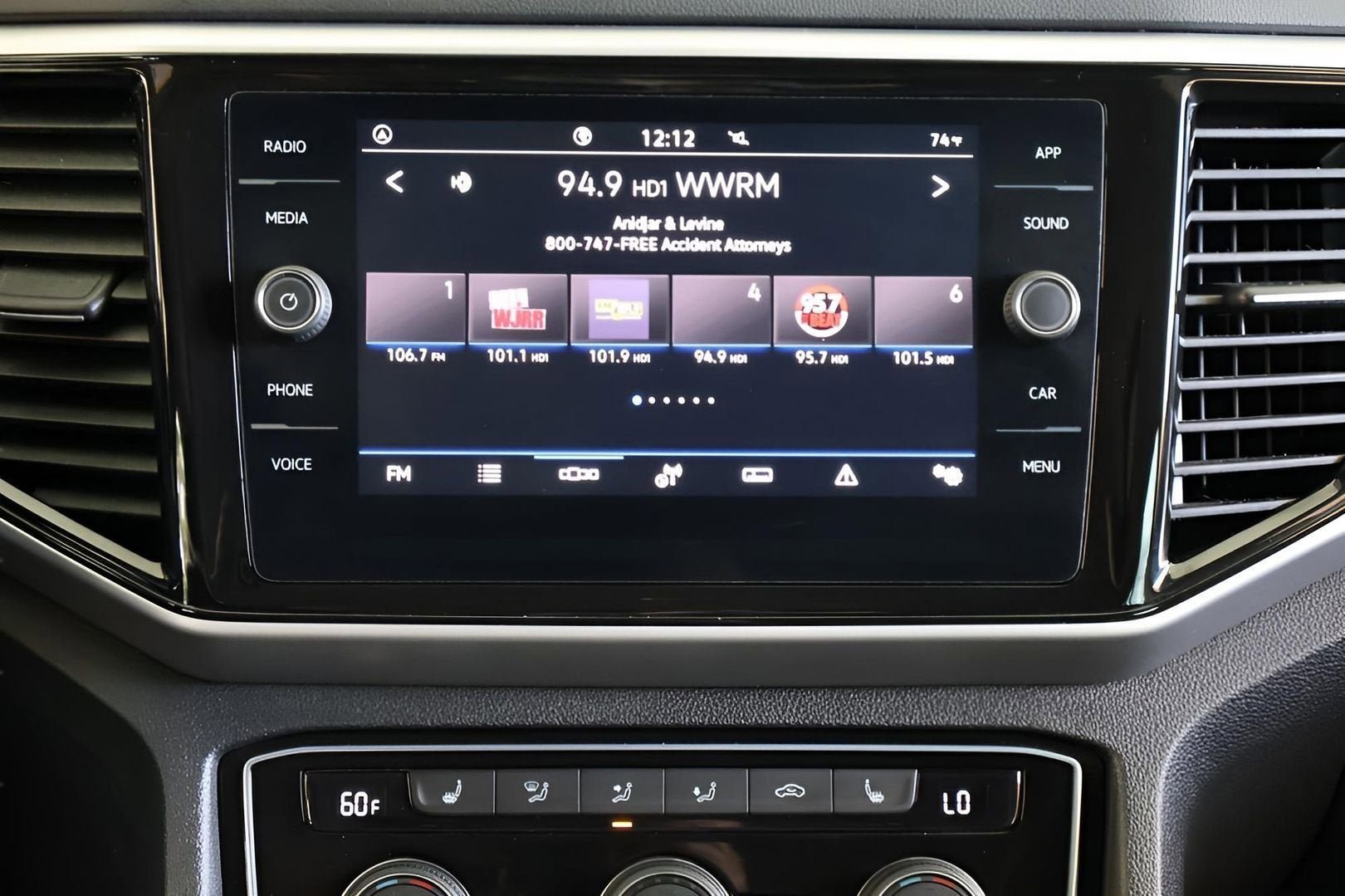 2022 Volkswagen Atlas Cross Sport 2.0T SE w/Technology