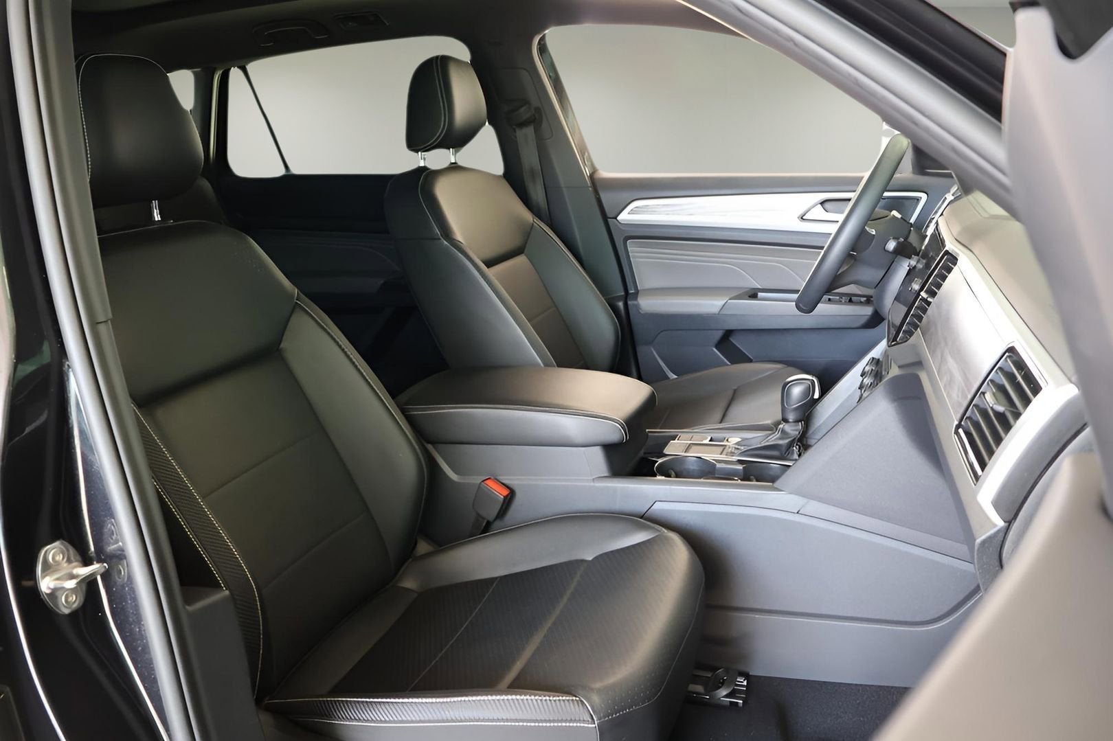 2022 Volkswagen Atlas Cross Sport 2.0T SE w/Technology