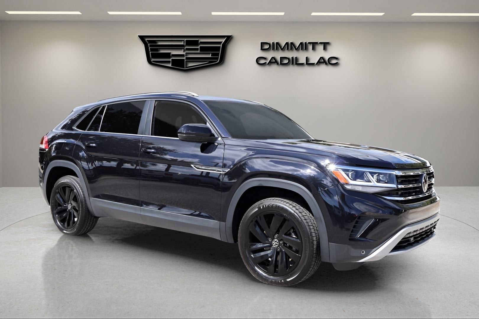 2022 Volkswagen Atlas Cross Sport 2.0T SE w/Technology