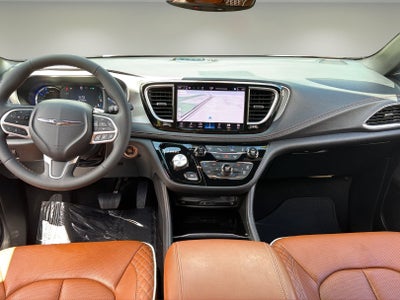 2024 Chrysler Pacifica Hybrid Pinnacle