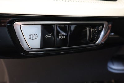 2025 Cadillac OPTIQ Luxury 2