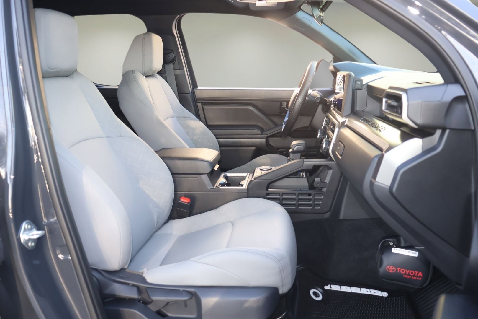 2025 Toyota Tacoma 2WD SR5