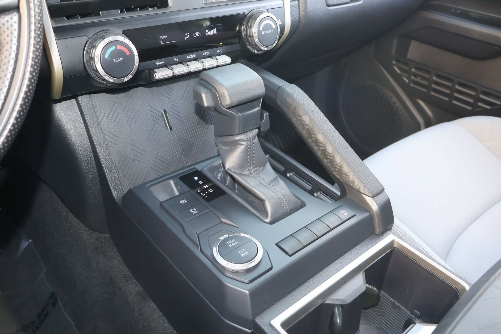 2025 Toyota Tacoma 2WD SR5