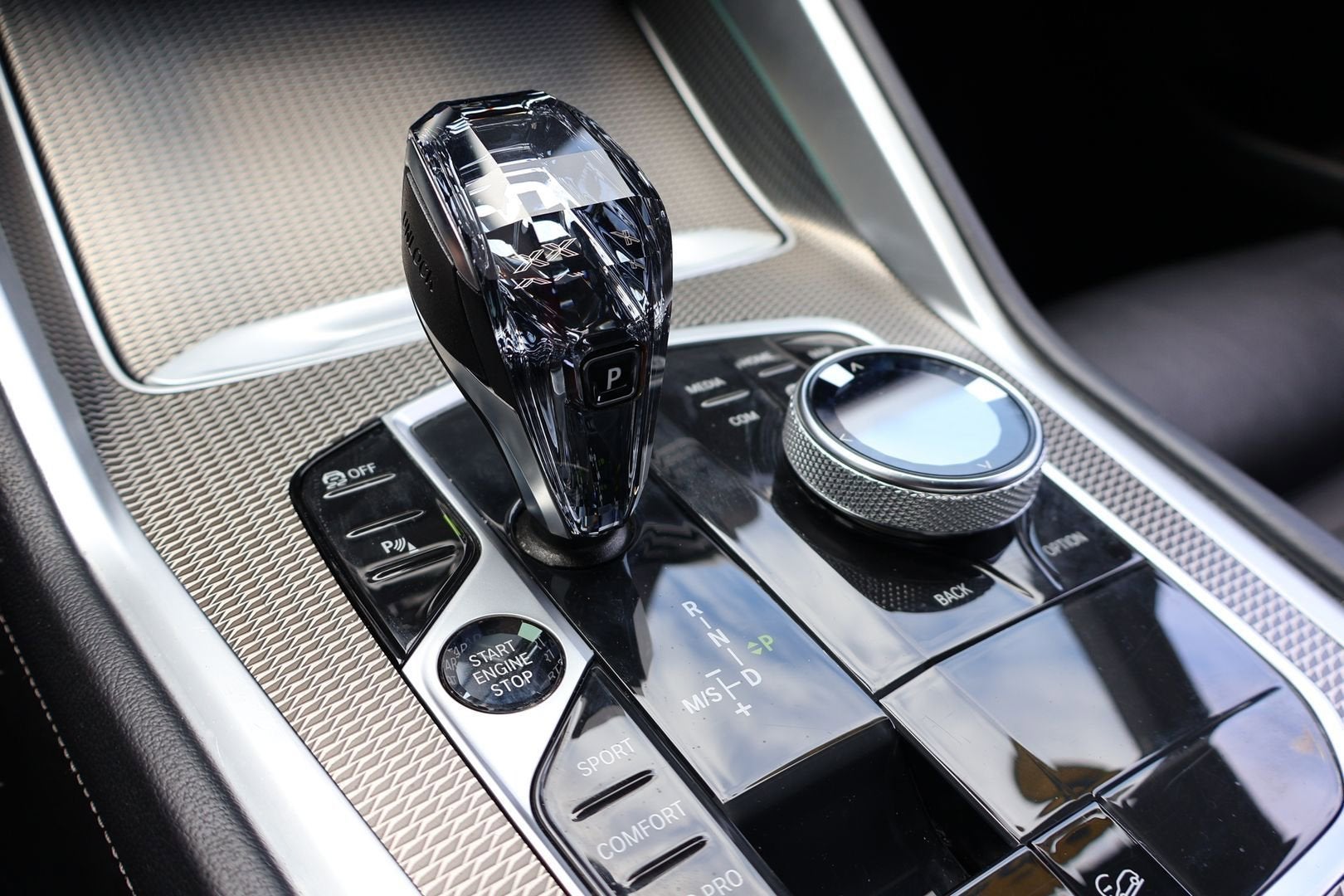 2021 BMW X6 xDrive40i