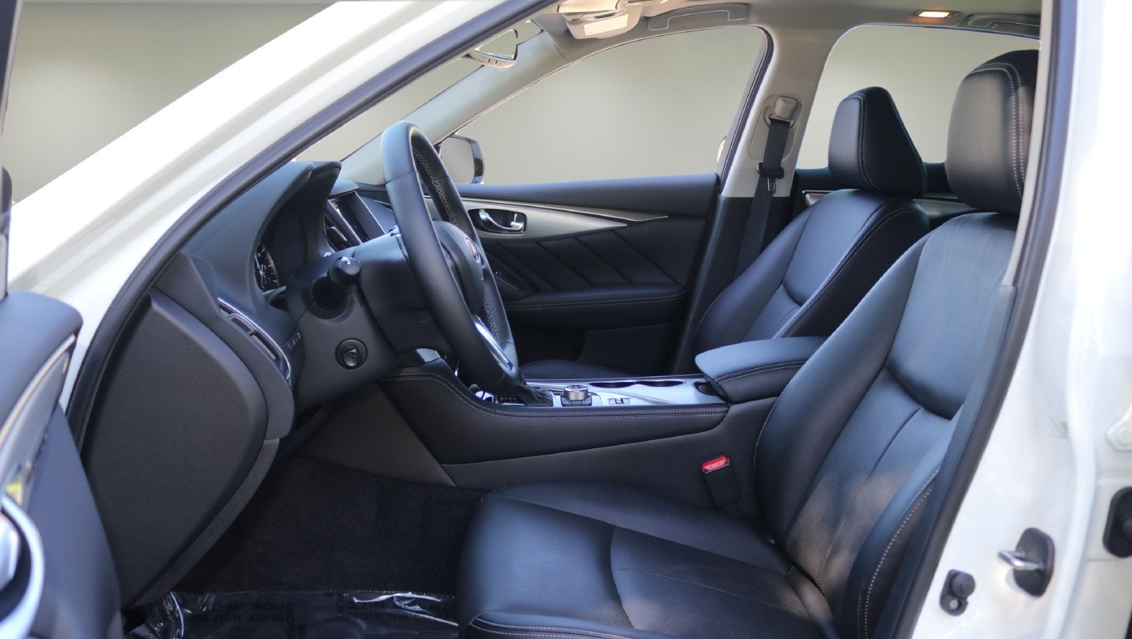 2024 INFINITI Q50 LUXE
