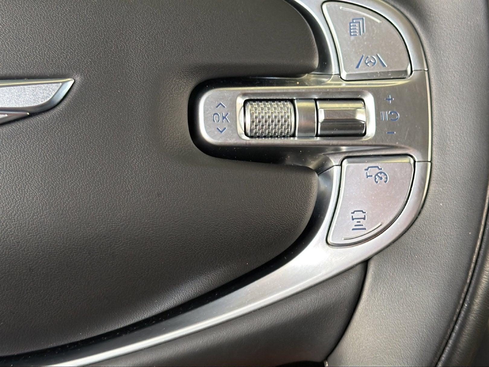 2024 Genesis GV80 Base