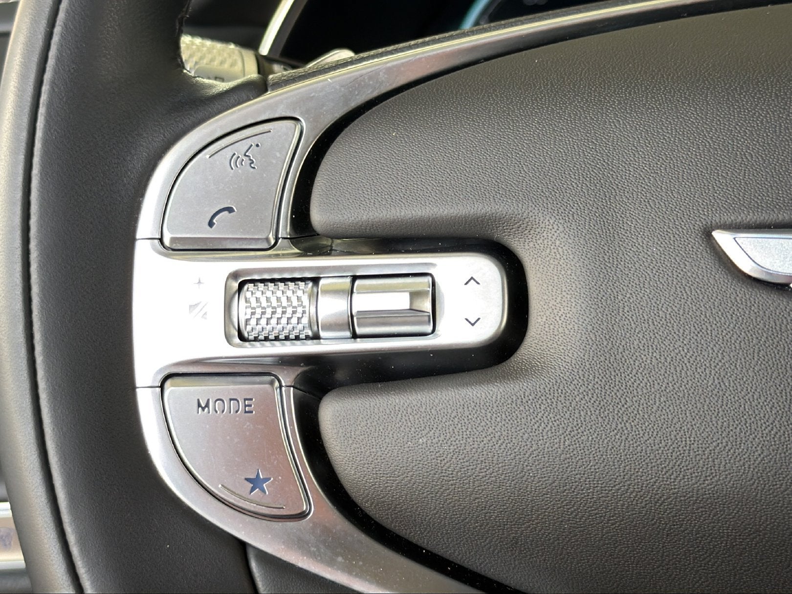 2024 Genesis GV80 Base