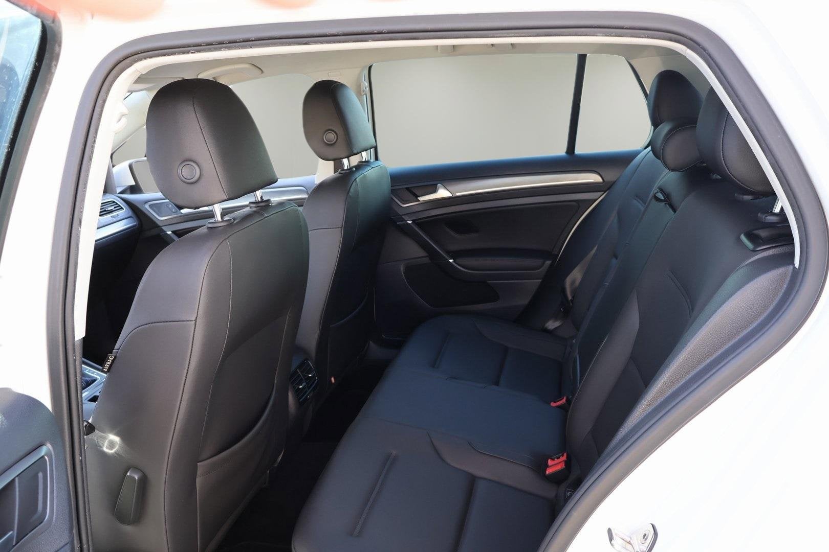 2018 Volkswagen e-Golf SEL Premium