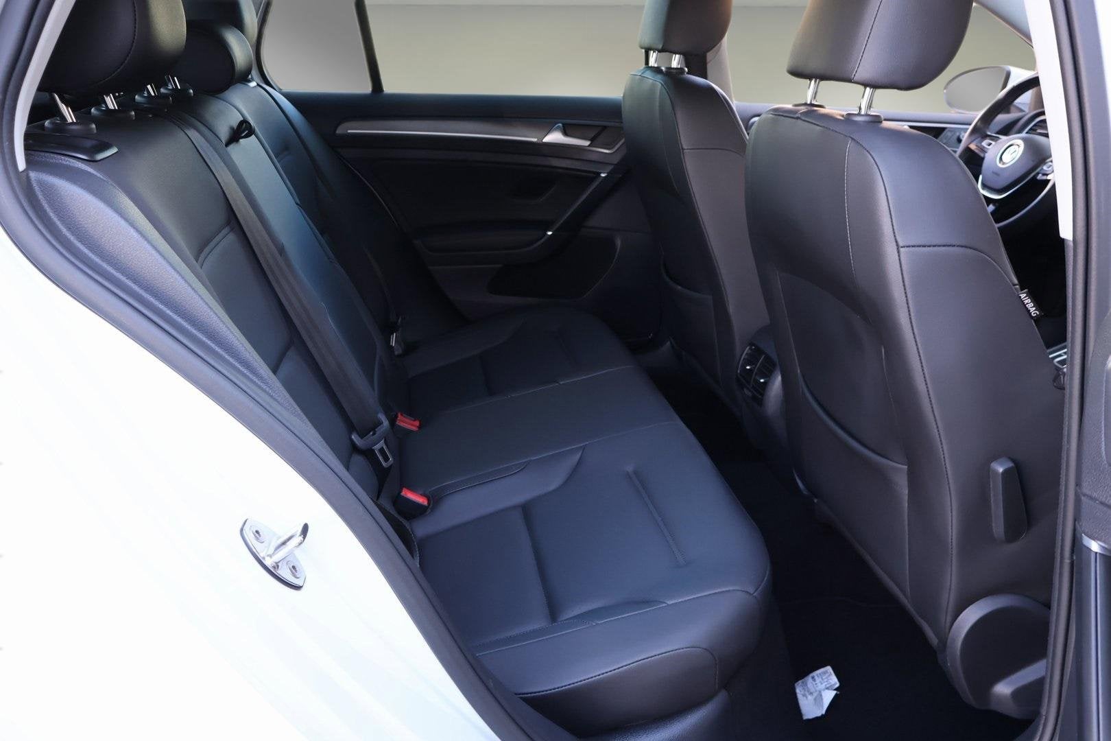 2018 Volkswagen e-Golf SEL Premium