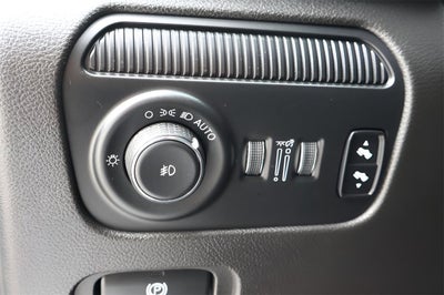 2023 Jeep Grand Wagoneer Base