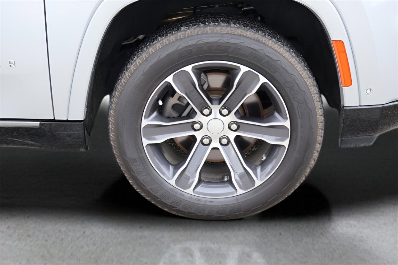 2023 Jeep Grand Wagoneer Base