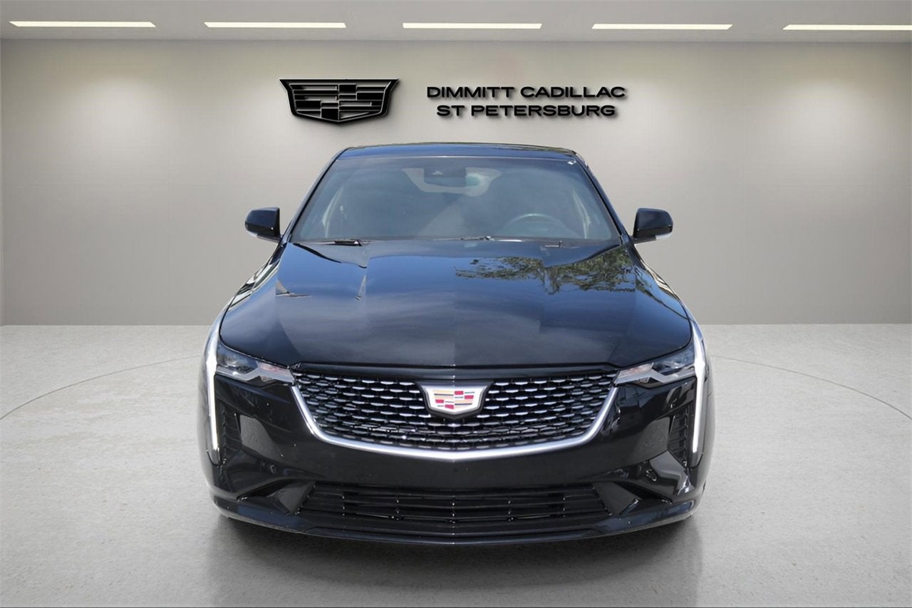 2023 Cadillac CT4 Luxury