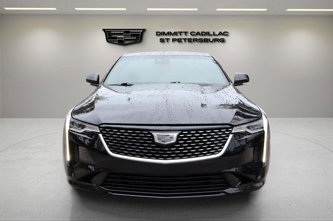 2023 Cadillac CT4 Luxury