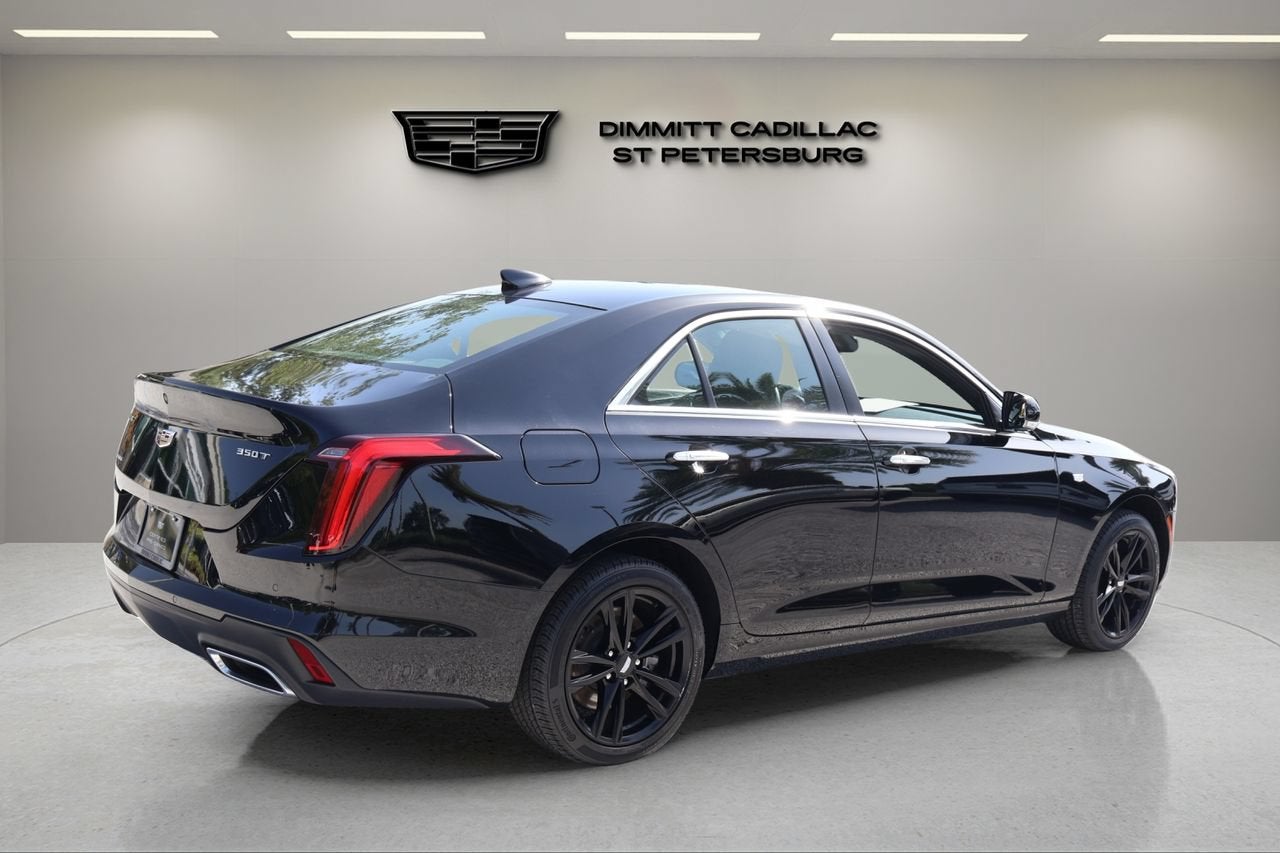 2023 Cadillac CT4 Luxury