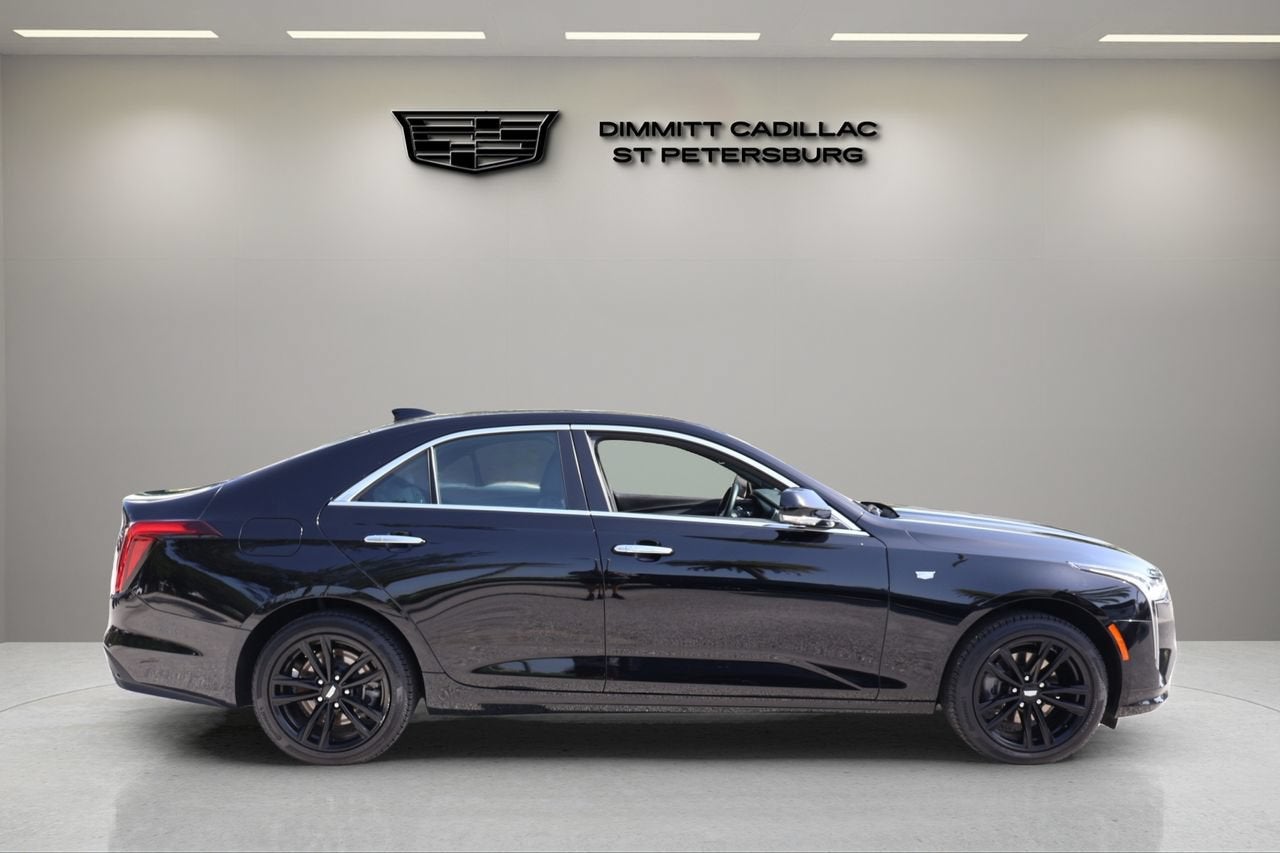 2023 Cadillac CT4 Luxury