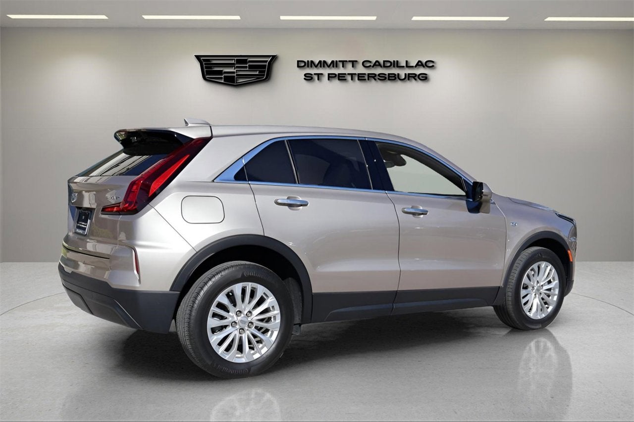 2024 Cadillac XT4 Luxury