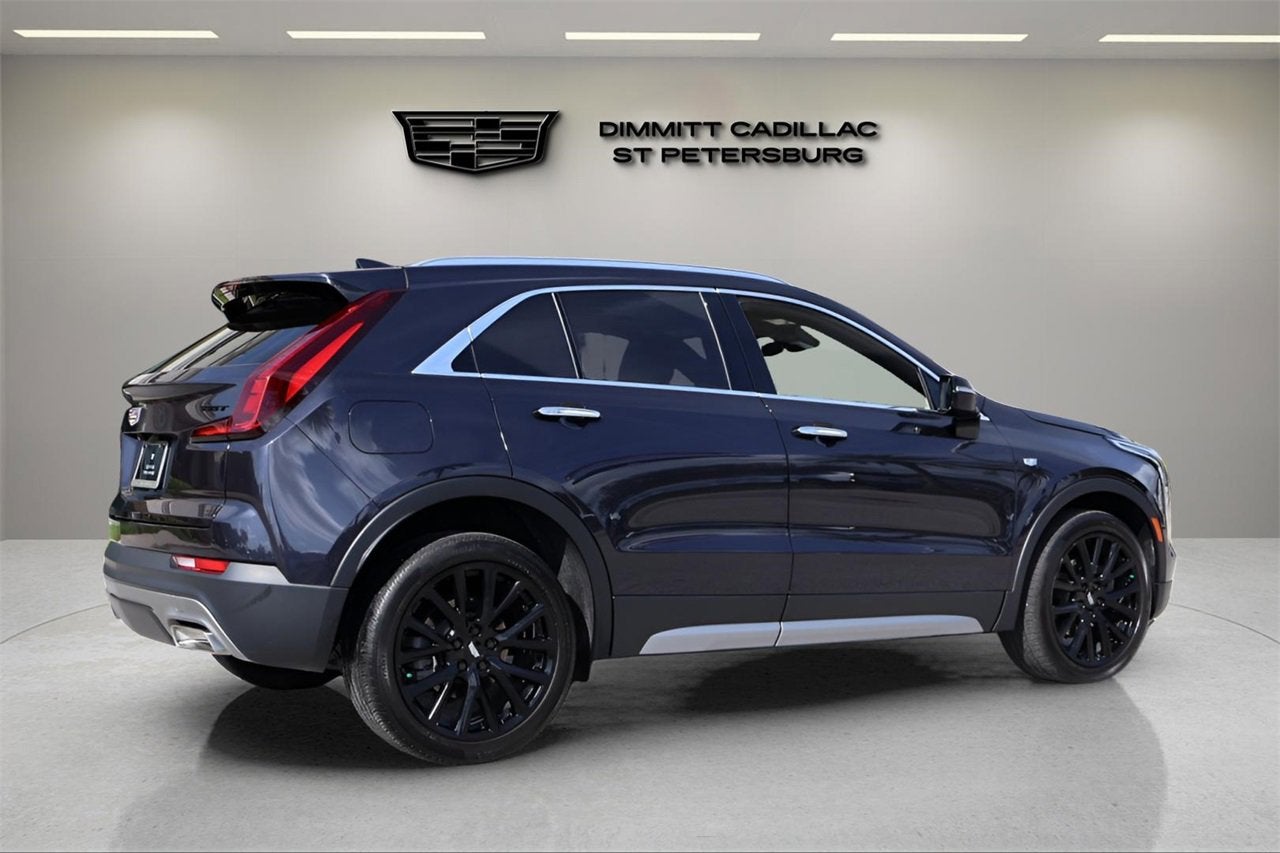 2023 Cadillac XT4 Premium Luxury