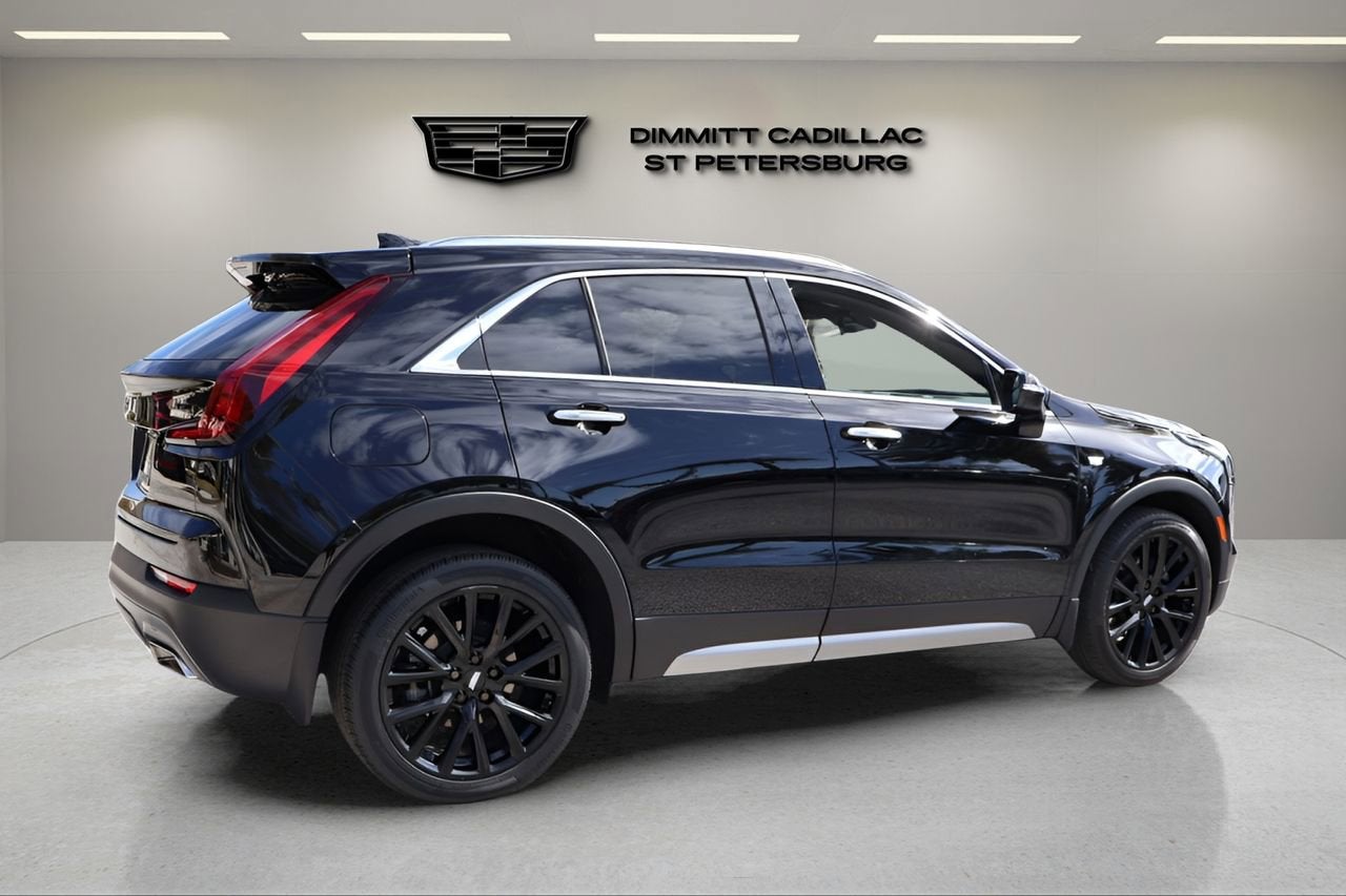 2023 Cadillac XT4 Premium Luxury