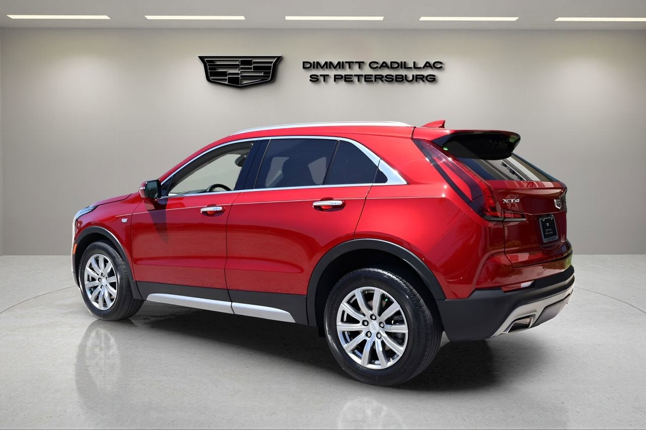 2023 Cadillac XT4 Premium Luxury