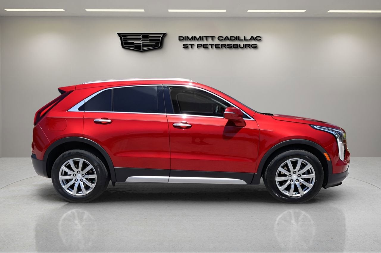 2023 Cadillac XT4 Premium Luxury