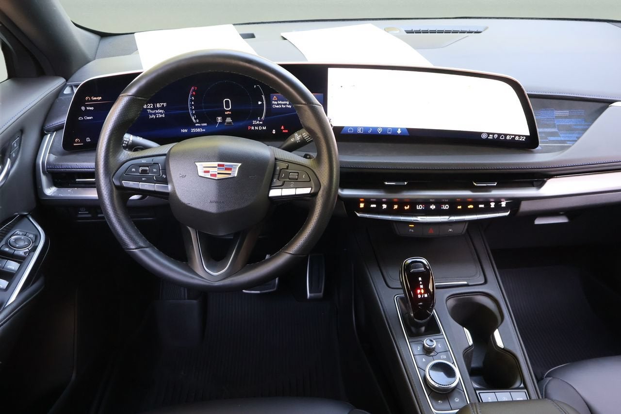 2025 Cadillac XT4 Sport