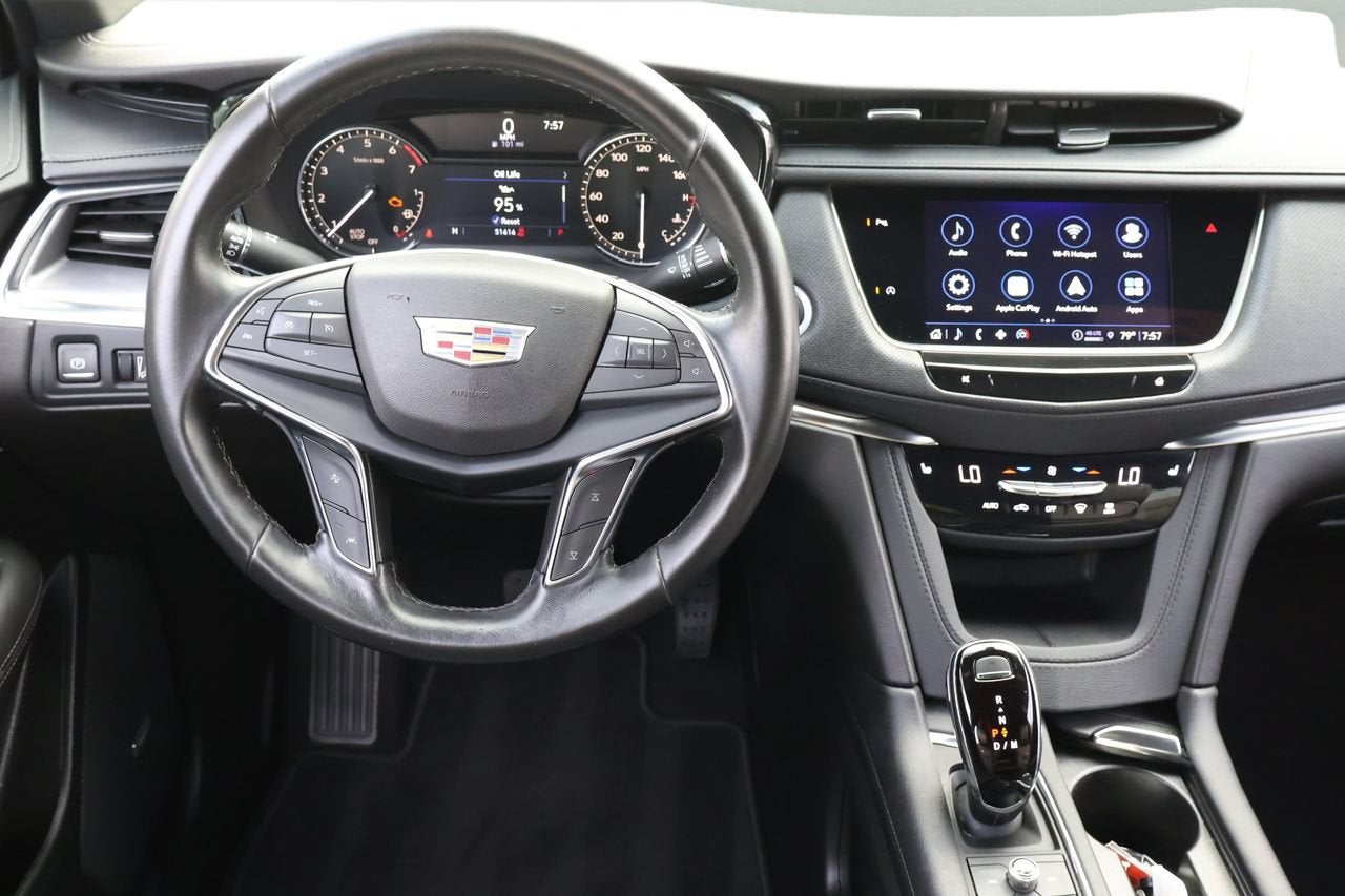 2022 Cadillac XT5 Luxury